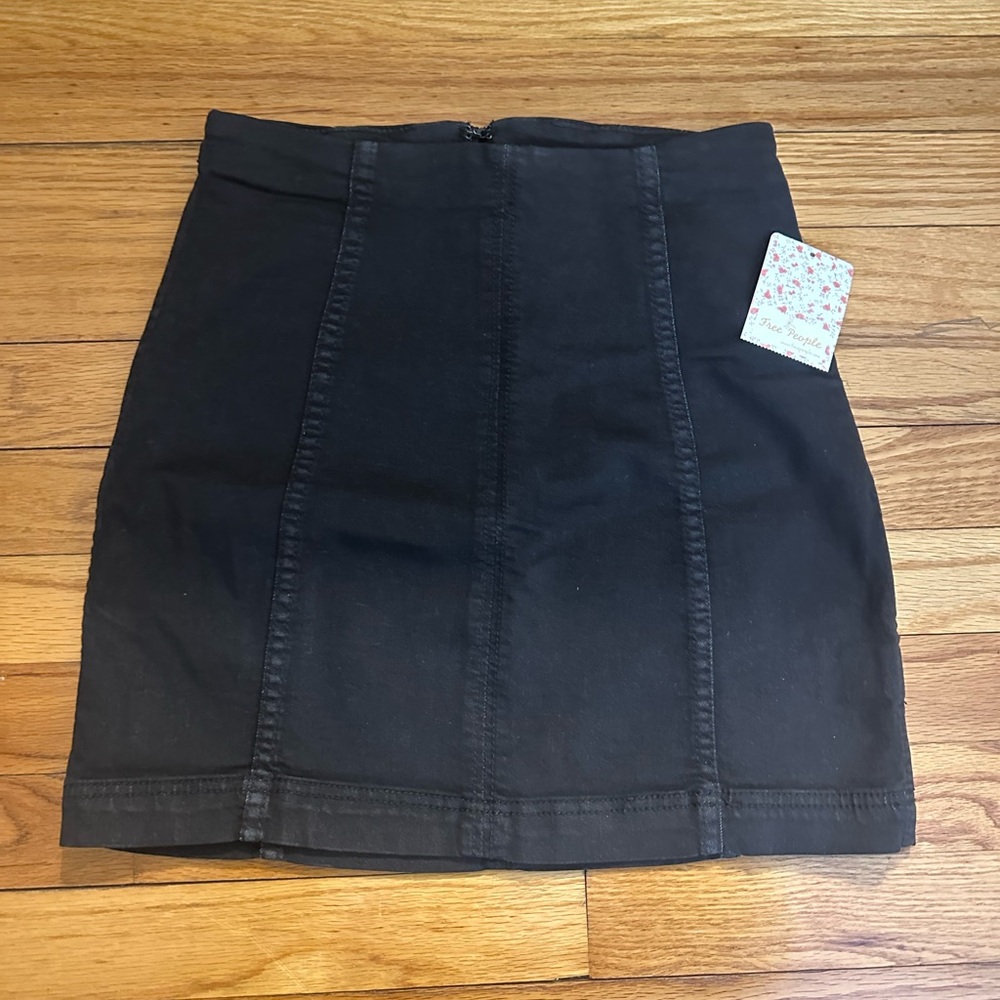 Elegant Black Women's Skirt